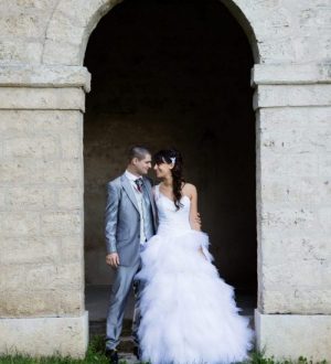 Mélanie et Cyril Mélanie_cyril_robe_de_mariée_et_costume_sur_mesure_a_grenoble
