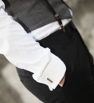 ensemble Cabaret bretelle-cuir-gilet-grenoble