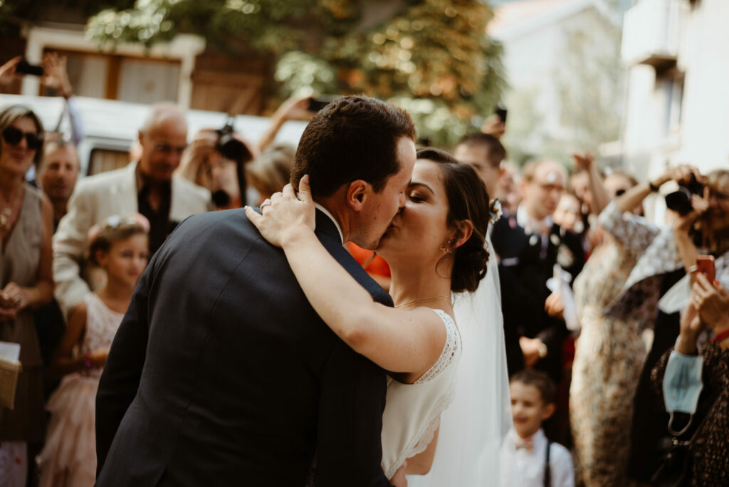 Mathilde & Romain sortie eglise