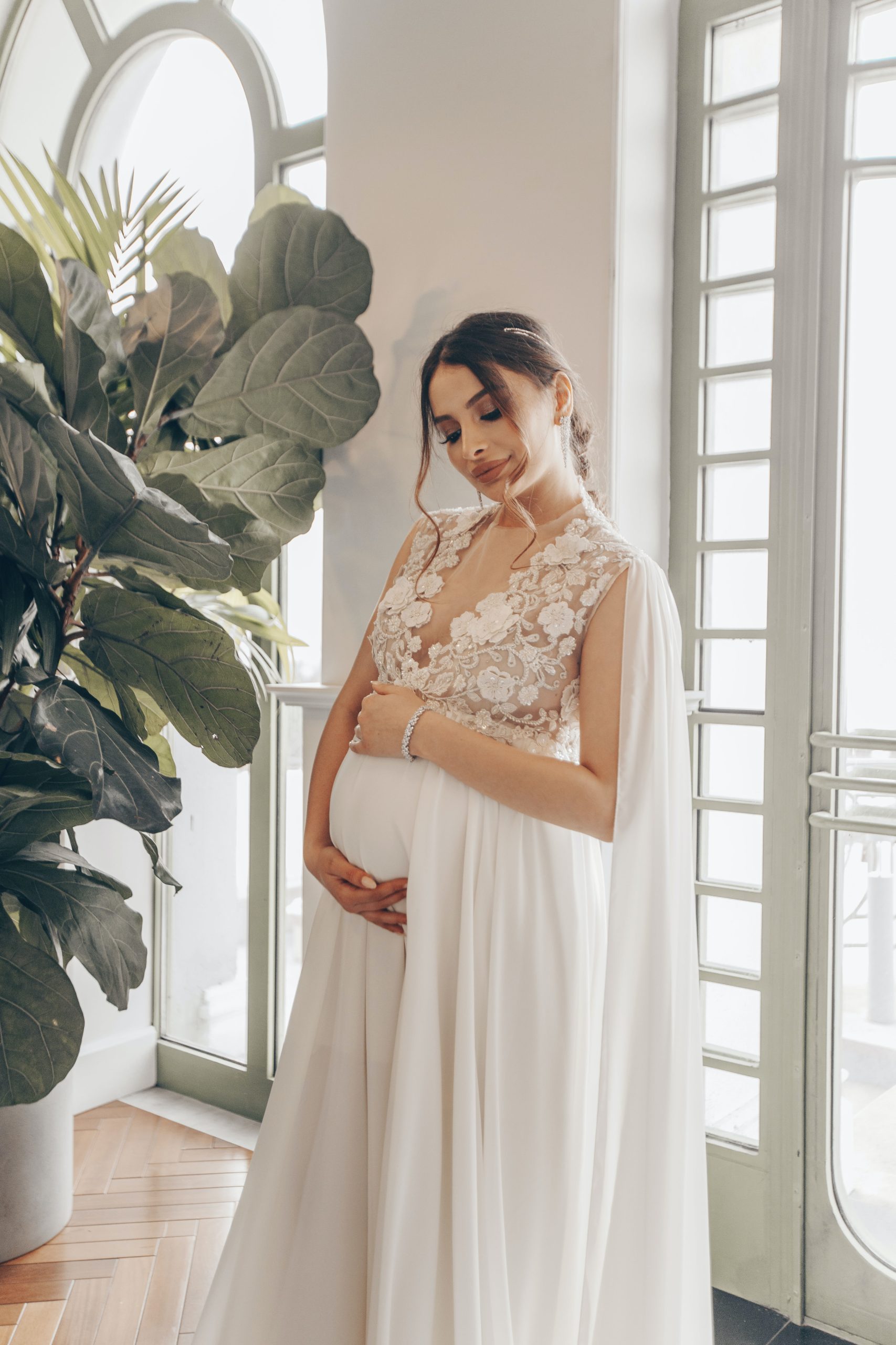 Mariée enceinte ? Les astuces pour bien choisir sa robe