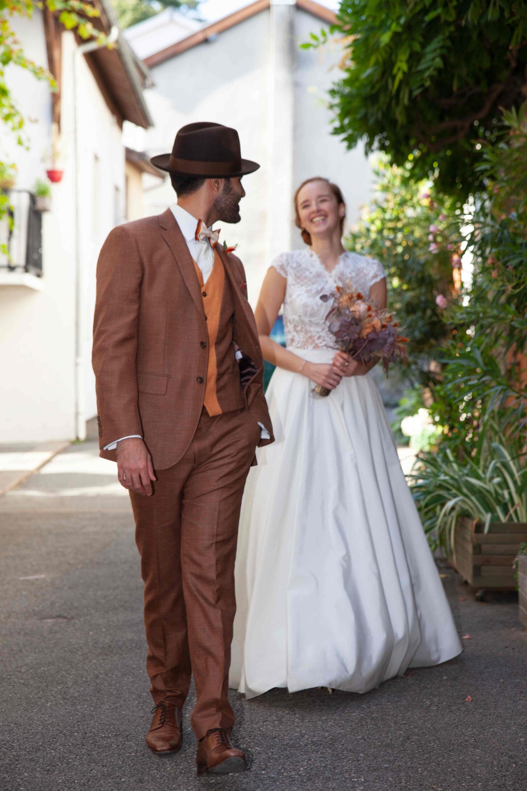 Costume Gourmand costume de mariage grenoble couleur marron en laine lin et soie